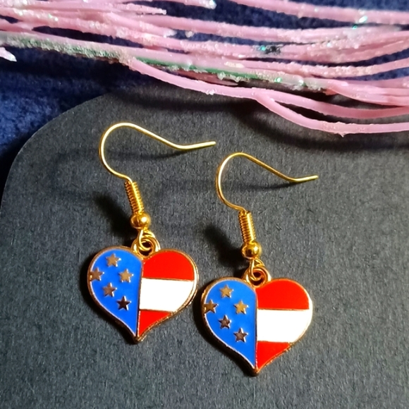 American Flag Heart Handmade Earrings - Picture 2 of 3